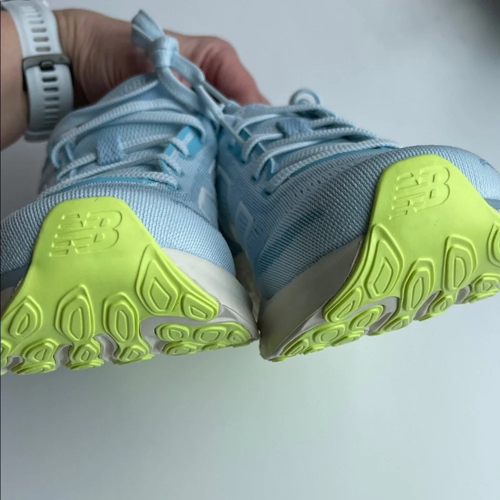 New Balance Women's Light Blue Athletic Shoes 680 Size 9 NWOB - Picture 4 of 5